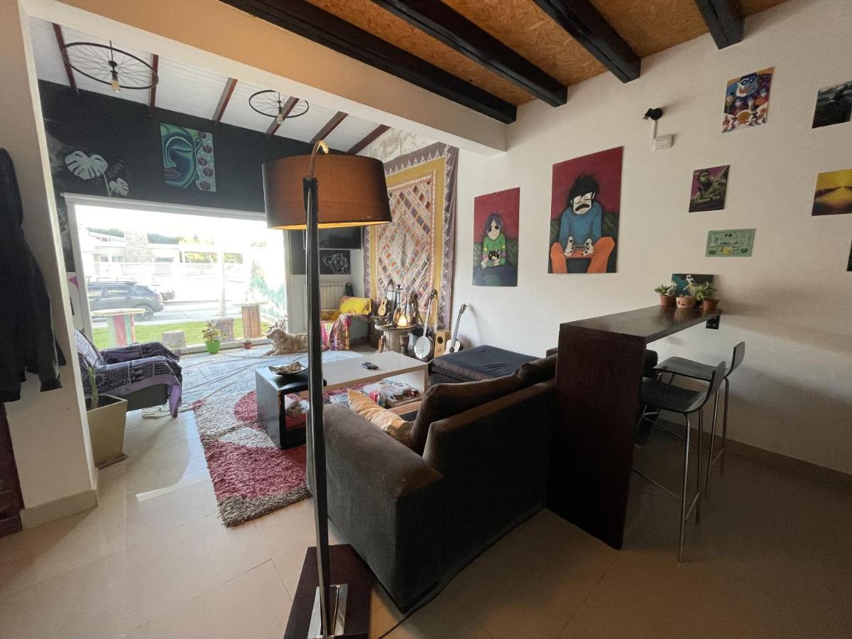 Roots Backpackers Hostel Rada Tilly Exterior photo