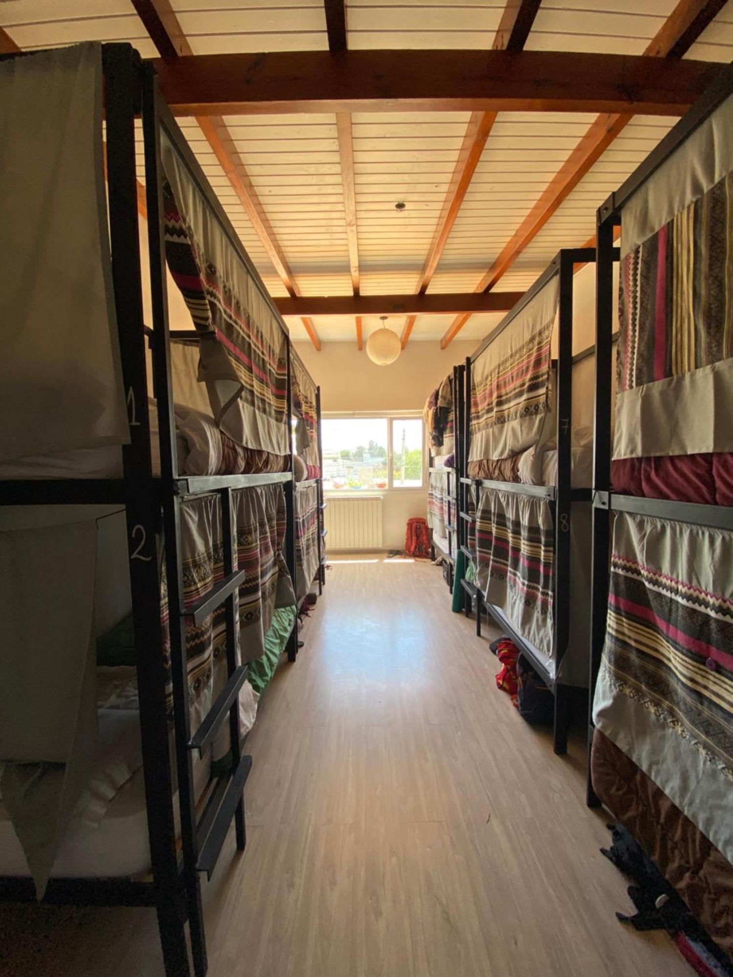 Roots Backpackers Hostel Rada Tilly Exterior photo